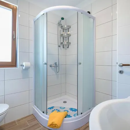 Charming Family For 4 Persons Apartmán Pula